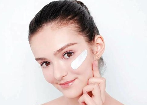 ���׻���